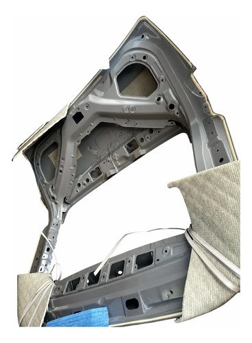 Tapa Cajuela  Chirey Omoda C5 Gris